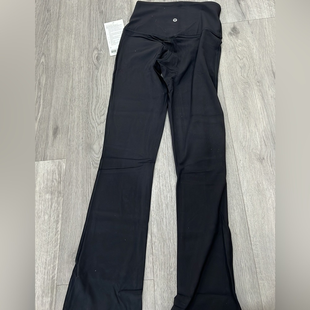 lululemon Align™ High-Rise Mini-Flare Pant Short - Picture 5 of 13